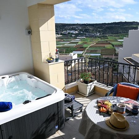 Fl 3 Ta'Lonza Luxury With Hot Tub By Homely Mellieħa Екстериор снимка