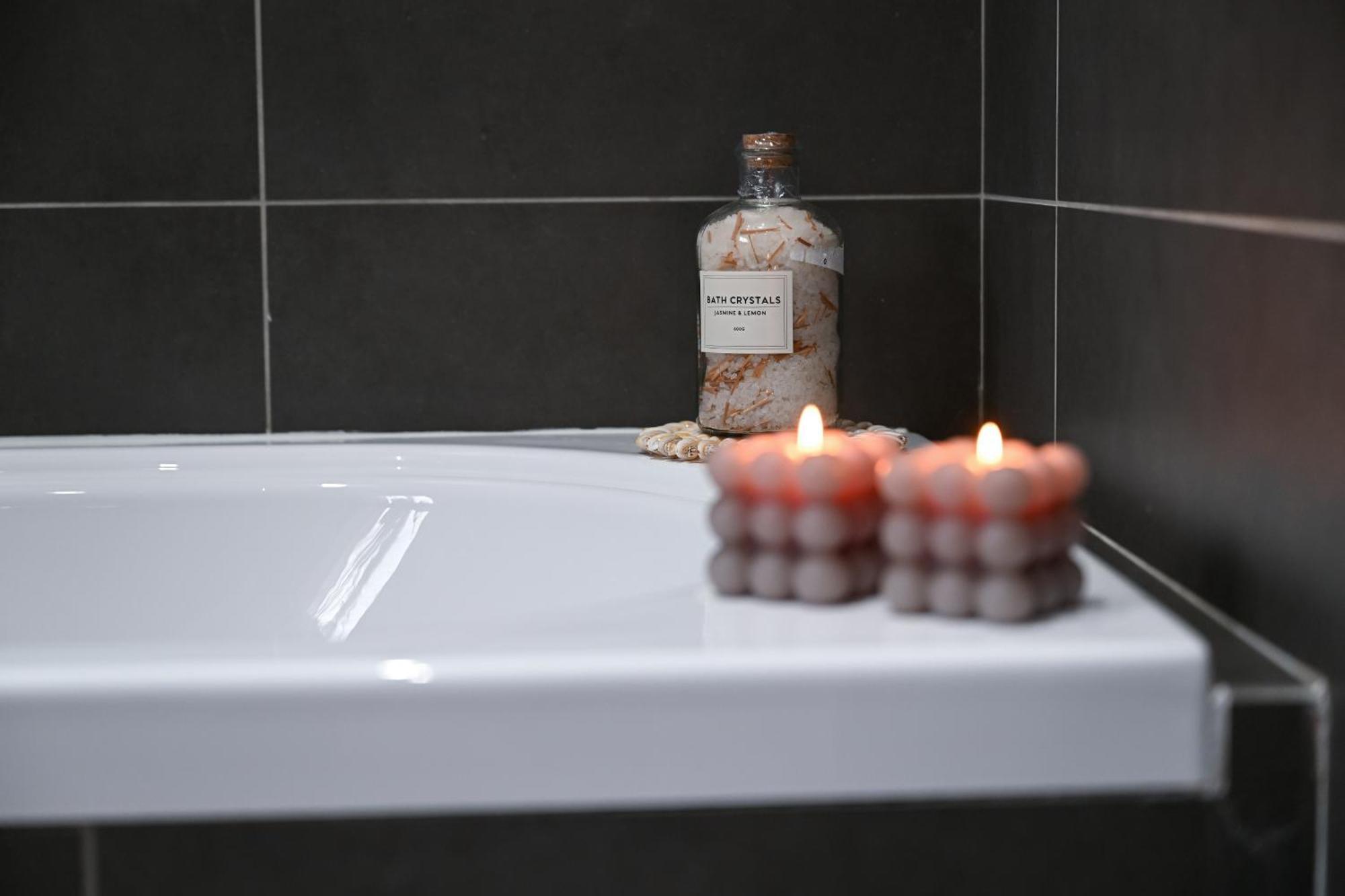 Fl 3 Ta'Lonza Luxury With Hot Tub By Homely Mellieħa Екстериор снимка